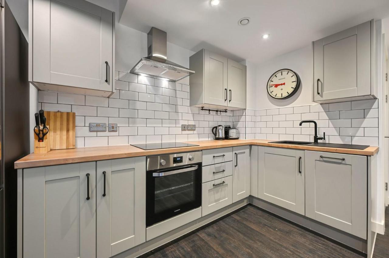 Modern And Chic Apartments At Ferrum Near Wembley Park Лондон Екстериор снимка