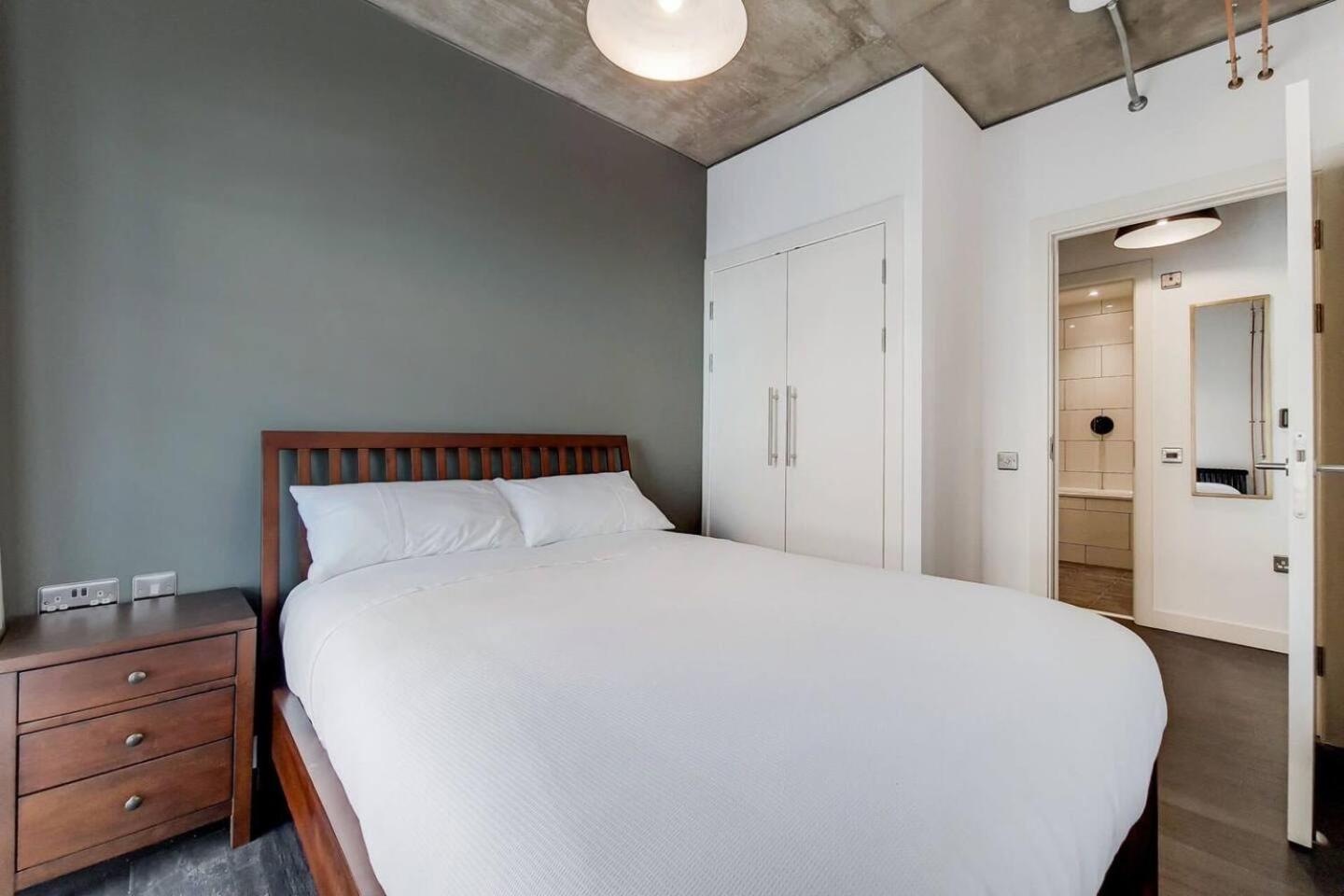 Modern And Chic Apartments At Ferrum Near Wembley Park Лондон Екстериор снимка